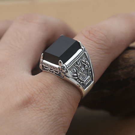 Antique Vintage Black Onyx Ring in Sterling Silver
