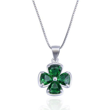 Green Four Leaf Clover Necklace in Sterling Silver