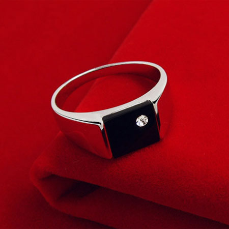 Men\'s Square Black Onyx Ring in Sterling Silver