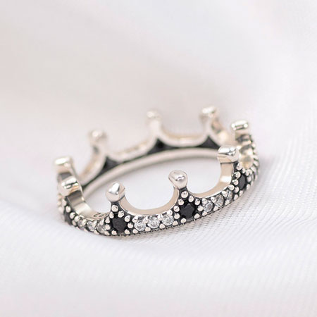 Sparkling Crown Ring for Men and Women Sterling Silver with Black Stone