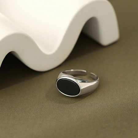 Womens Oval Black Onyx Stone Signet Ring in Sterling Silver